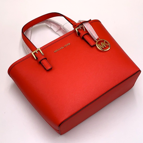 MICHAEL KORS 
 Extra-Small Saffiano Leather Top-Zip Tote Bag DARK SANGRIA - Picture 4 of 14